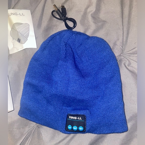 Bluetooth hat - Picture 5 of 5